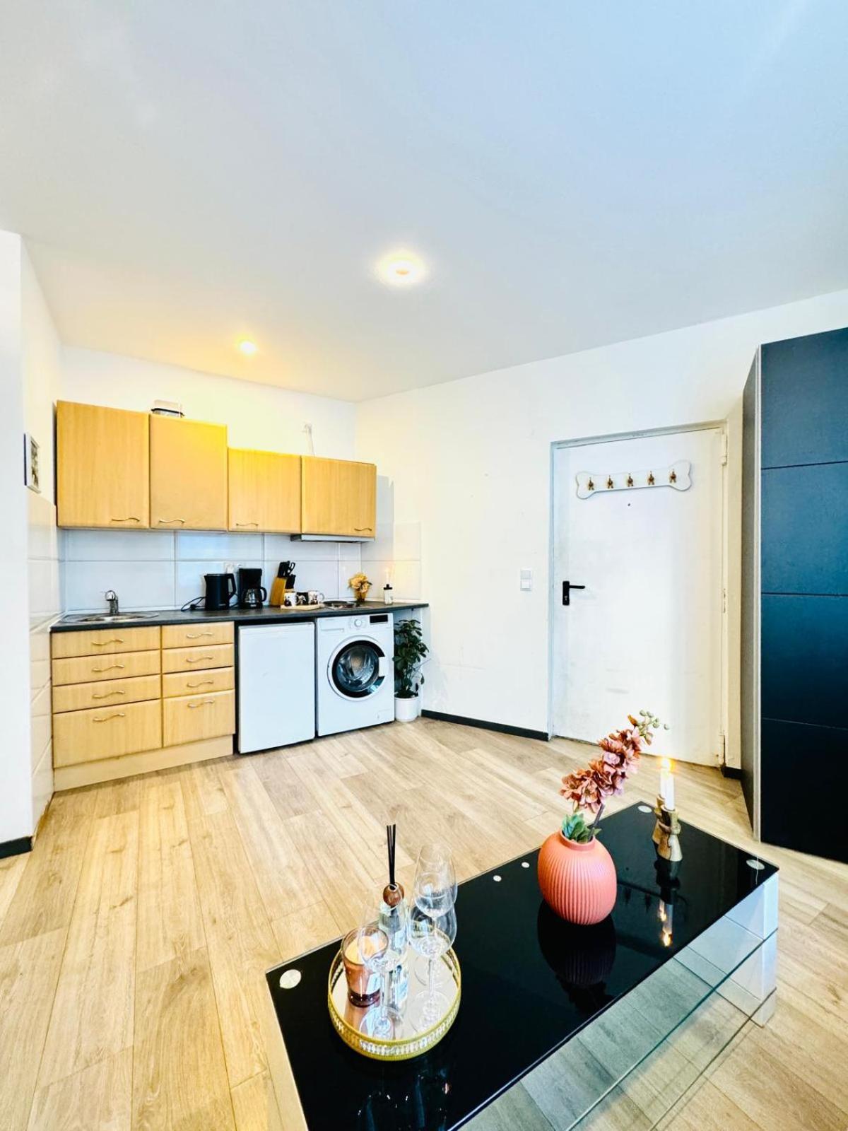 Central King Studio - 10 Mins Walk From Downtown 비엔나 외부 사진
